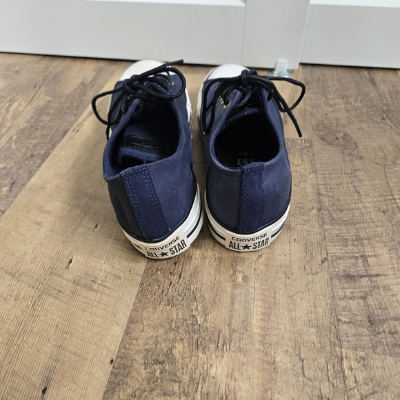 Converse Navy and White Men's Size 10 Or Womens 12 Sneakers - Picture 3 of 10